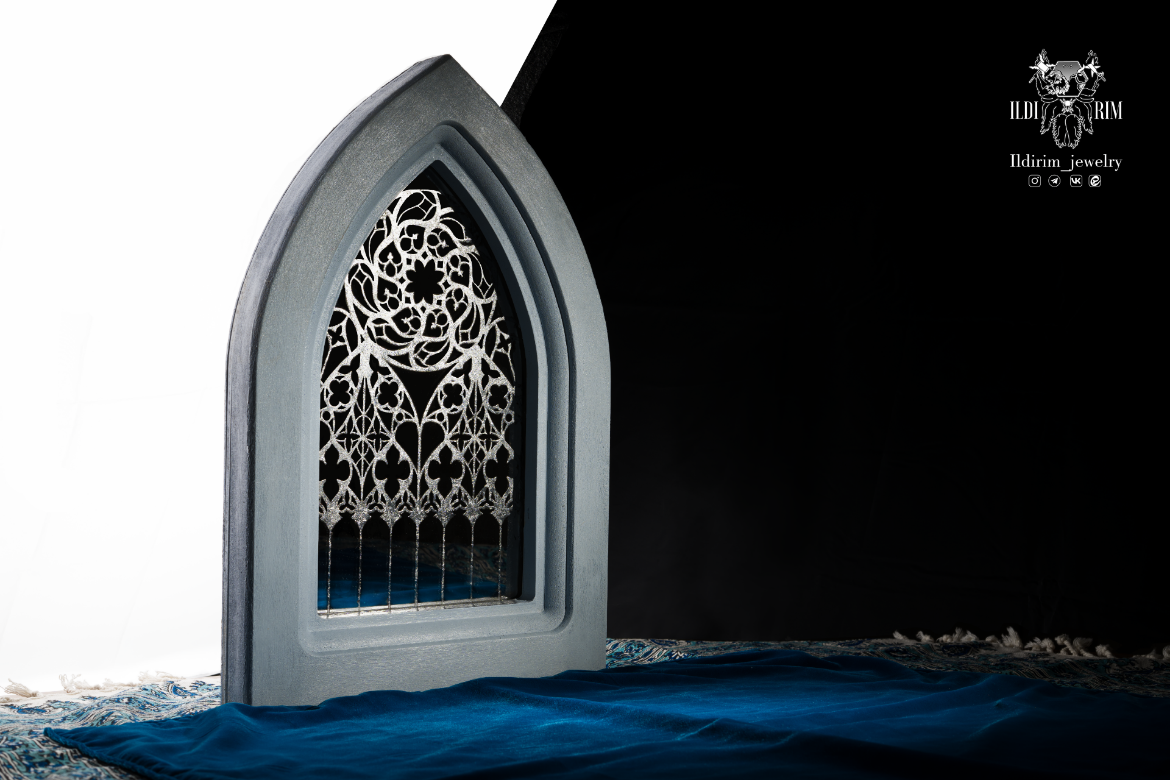 Picture of Antique Gothic mirror