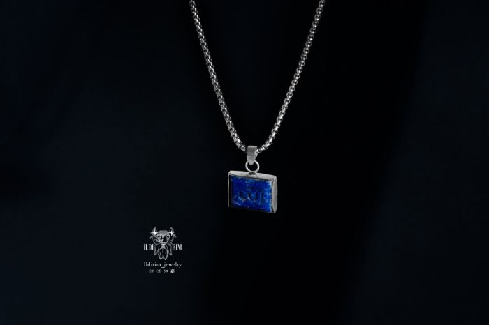 Picture of Allah word Nastaliq Necklace