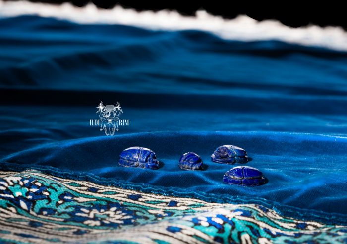Picture of engraved lapis lazuli scarab gemstone