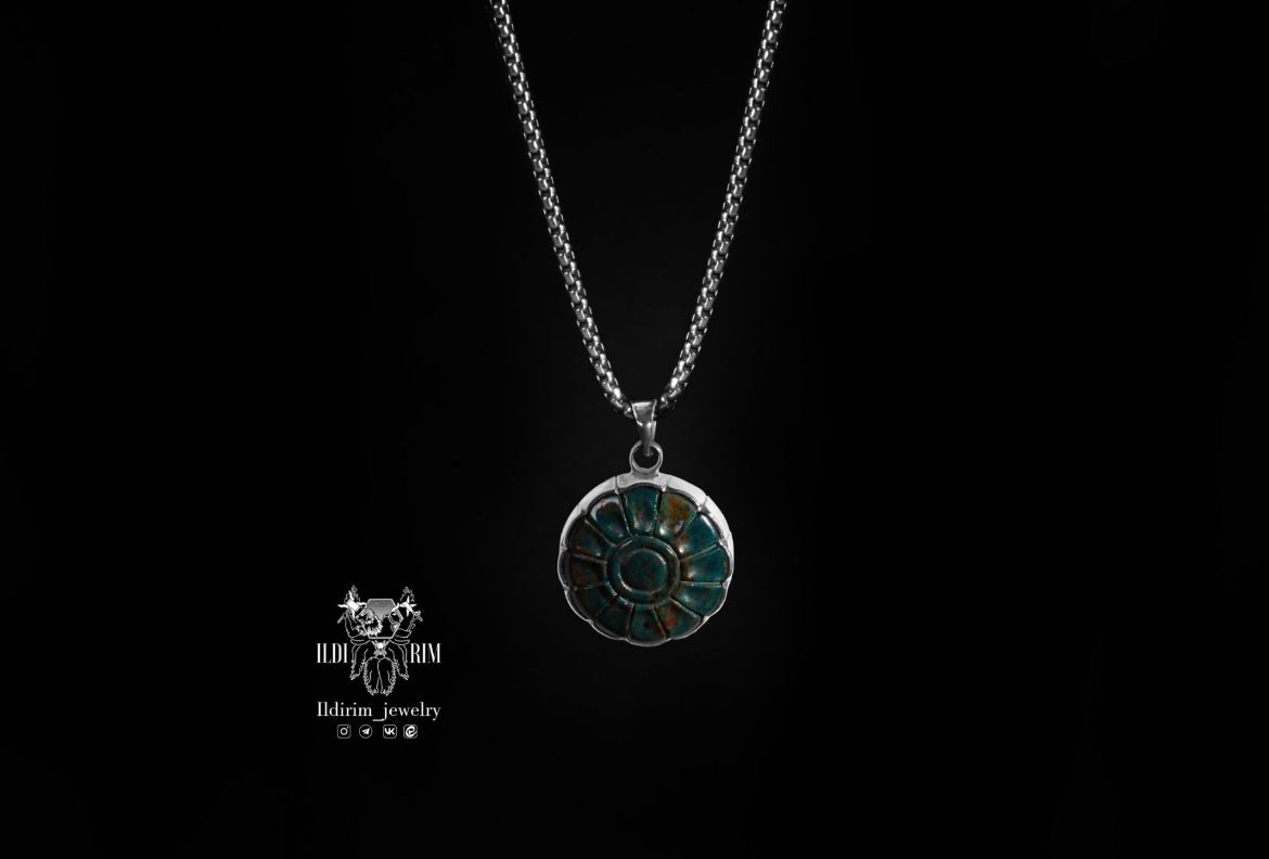 Picture of Lotus Bloodstone Necklace