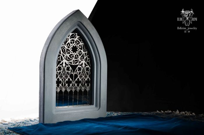 Picture of Antique Gothic mirror