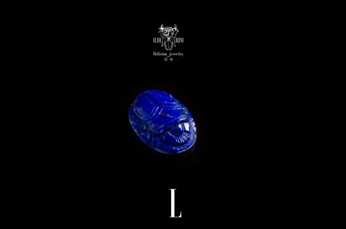 Picture of Engraved lapis lazuli scarab (Kheper) gemstone
