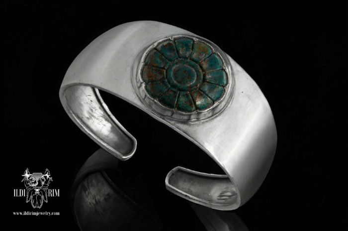 Picture of Lotus Necklace Model A