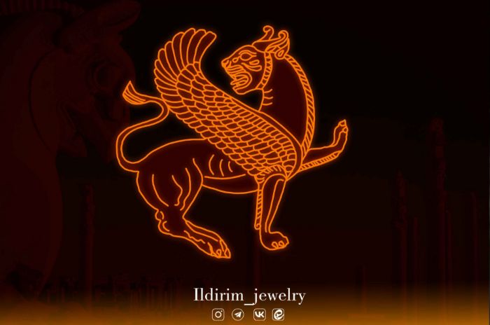 Picture of Persian Griffin Necklace