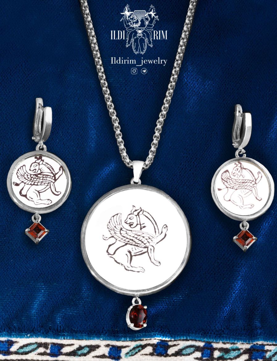 Picture of Persian Griffin Jewelry Mirror Set