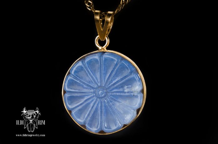 Picture of Lotus Necklace Model B